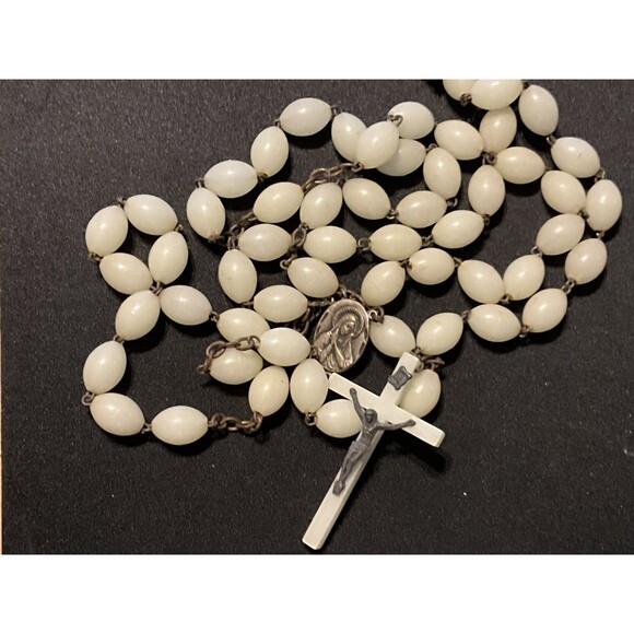 Vintage 60in Glow in Dark Beads Rosary - Picture 4 of 5